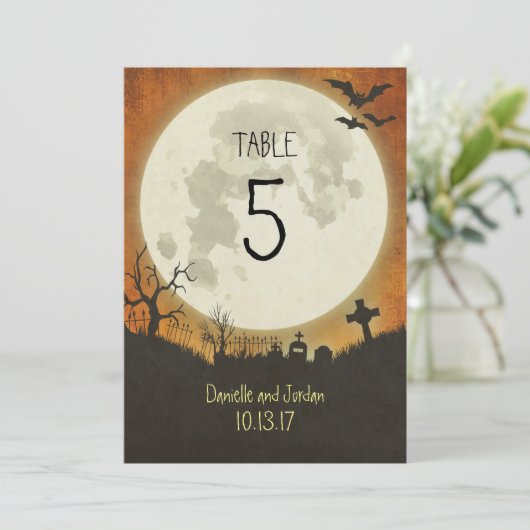 オレンジ色のハロウィン結婚式のテーブル番号 招待状 (スタンド正面)