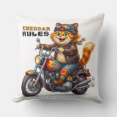 オレンジ色のバイクに乗ったかわいい猫 クッション (正面)
