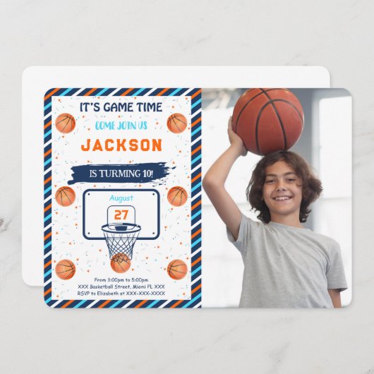 オレンジ色のバスケットボール誕生日写真招待状 招待状 (正面/裏面)