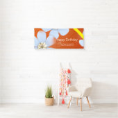 オレンジ色のバックグラウンドの誕生日を持つ白色フローラ 横断幕 (インサイチュ)