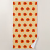 オレンジ色のバラフラワーシームレスパターン ビーチタオル (正面)