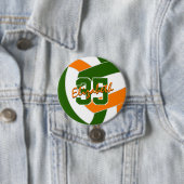 オレンジ色のバレーボールのチームカラー 缶バッジ (インサイチュ)