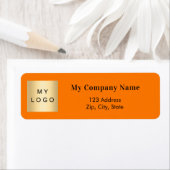 オレンジ色のビジネスロゴ差出人住所 ラベル (インサイチュ)