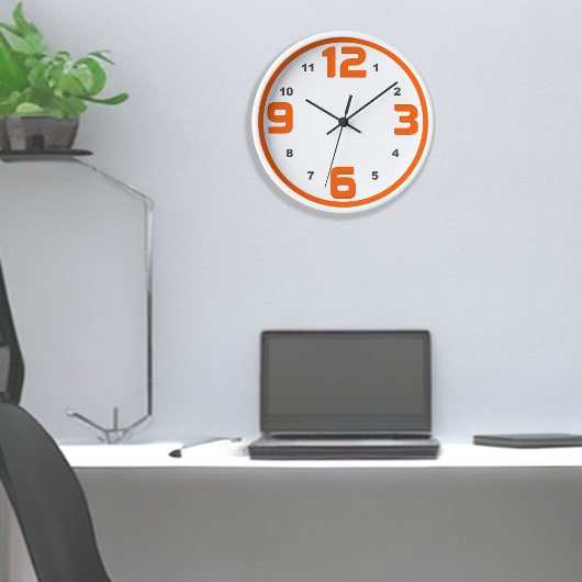 オレンジ色のピーチはっきりしたーの四分数値 壁時計