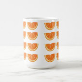 オレンジ色のフルーツスライス コーヒーマグカップ (中央)