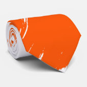 オレンジ色のブモダンラシの白い背景#2 ネクタイ (ロール)