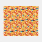オレンジ色のモダンレトロ幾何葉の70sパターン フリースブランケット (正面(横))