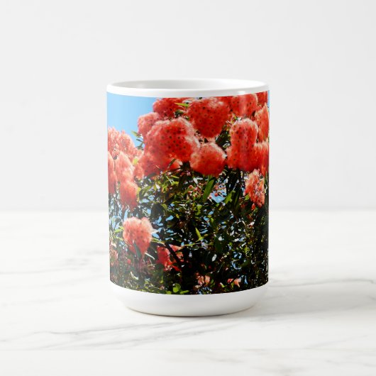 オレンジ色のユーカリ花の木 コーヒーマグカップ (中央)