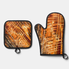 オレンジ色のランダムな線と形状を持つ茶色と黄色 鍋つかみ&鍋敷きセット