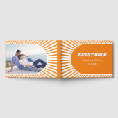 オレンジ色のレトロなピンクのインスパイア70s結婚の色 ゲストブック (全面)