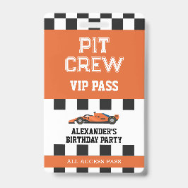オレンジ色のレースカーVIPパス ピットクルー 誕生日パーティー バッジ