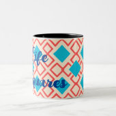 オレンジ色の四角いチェーン ツートーンマグカップ (中央)