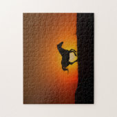 オレンジ色の夕日に挑む馬 ジグソーパズル (縦)