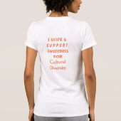 オレンジ色の文化的多様性啓発リボンTシャツ Tシャツ (裏面)