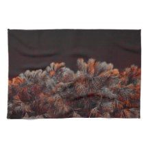 オレンジ色の斑点のある松のデジタルアート