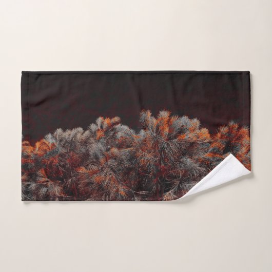 オレンジ色の斑点のある松のデジタルアート ハンドタオル (ハンドタオル)