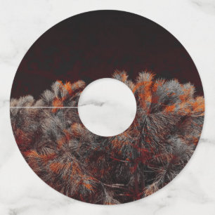 オレンジ色の斑点のある松のデジタルアート ワイングラスタグ