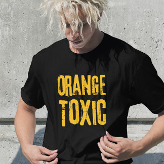 オレンジ色の有害な政治への抵抗 トランプ Tシャツ