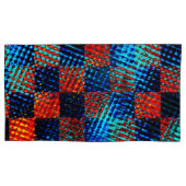 オレンジ色の格子模様は赤く、青く、汚フェイクい 枕カバー (正面左)