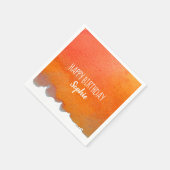 オレンジ色の水彩可愛いハッピーバースデー パーソナライズされた スタンダードカクテルナプキン (角)