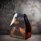 オレンジ色の煙のハロウィーンを持つダークデーモン フェイバーボックス