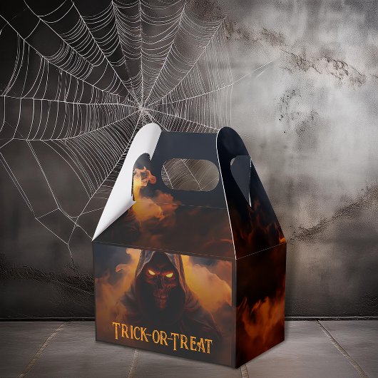 オレンジ色の煙のハロウィーンを持つダークデーモン フェイバーボックス