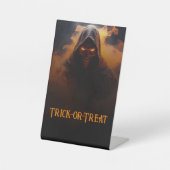 オレンジ色の煙のハロウィーンを持つダークデーモン 台座サイン (正面)