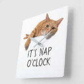 オレンジ色の猫が倒れる スクエア壁時計 (傾斜)