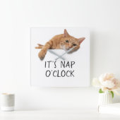 オレンジ色の猫が倒れる スクエア壁時計 (ホーム)