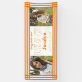 オレンジ色の白い幾何学的2枚の写真の卒業 横断幕 (縦)