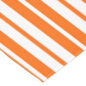 オレンジ色の白い縦ストライプ線のパターン テーブルクロス (アングル)