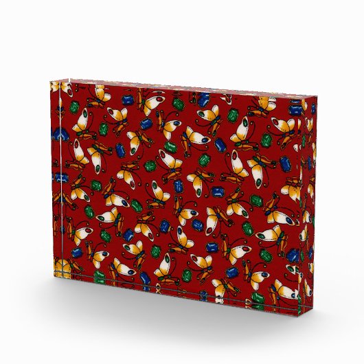 オレンジ色の白い蝶、エメラルド、赤のサファイア フォトブロック (右)