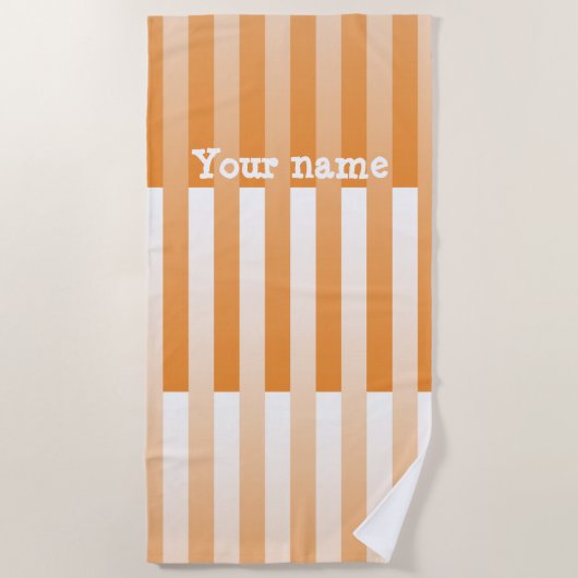 オレンジ色の白のパーソナライズパタストライプのーン ビーチタオル (正面)