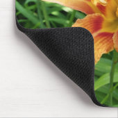 オレンジ色の白花（横） マウスパッド (コーナー)