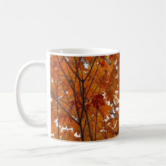 オレンジ色の紅葉の枝 I コーヒーマグカップ (左)