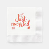 オレンジ色の結婚しました 縁ありカクテルナプキン (正面)