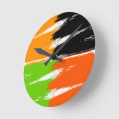 オレンジ色の緑の白黒ブラシストローク絵を描 ラウンド壁時計 (傾斜)