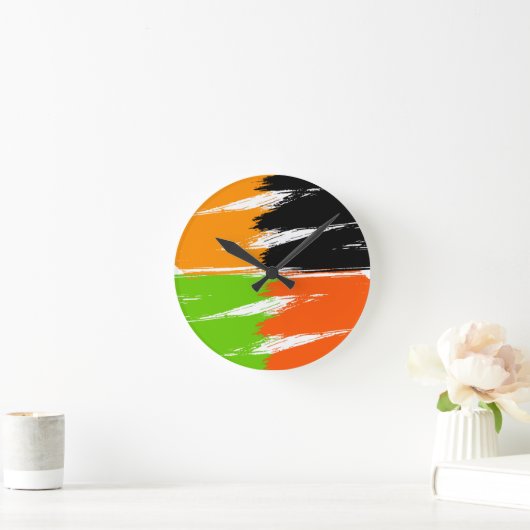 オレンジ色の緑の白黒ブラシストローク絵を描 ラウンド壁時計 (ホーム)