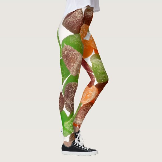 オレンジ色の緑色の赤いガム飴に砂糖を振りかけたもの レギンス (右)