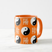 オレンジ色の背景中国の陽模様 マグカップ (正面右)
