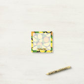 オレンジ色の背景 ポストイット (デスク上)