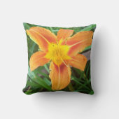 オレンジ色の花 クッション (正面)