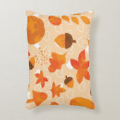 オレンジ色の花：手のドードルパターン。 アクセントクッション (正面(垂直))