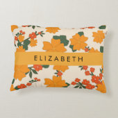 オレンジ色の花、花のパターン、あなたの名前 アクセントクッション (裏面)