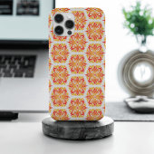 オレンジ色の花、花の模様、花の模様 iPhoneケース