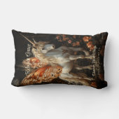 オレンジ色の蝶の羽を持つ白いユニコーンのティーン ランバークッション (裏面)