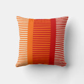 オレンジ色の赤ストライプ色 クッション (裏面)