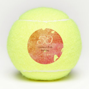 オレンジ色の赤50誕生日アニバーサリー追加の日付p テニスボール