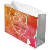 オレンジ色の赤50誕生日アニバーサリー追加の日付p ラージペーパーバッグ (裏面アングル)