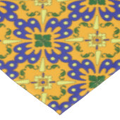 オレンジ色の青と黄色のスペインのタイルパターン テーブルクロス (アングル)